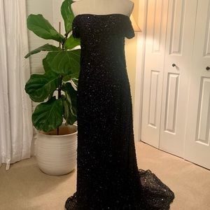 Adriana Pappel Platinum evening gown